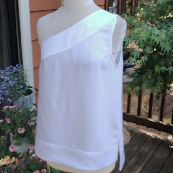 Banana Republic One Shoulder Top - Picture 2 of 11